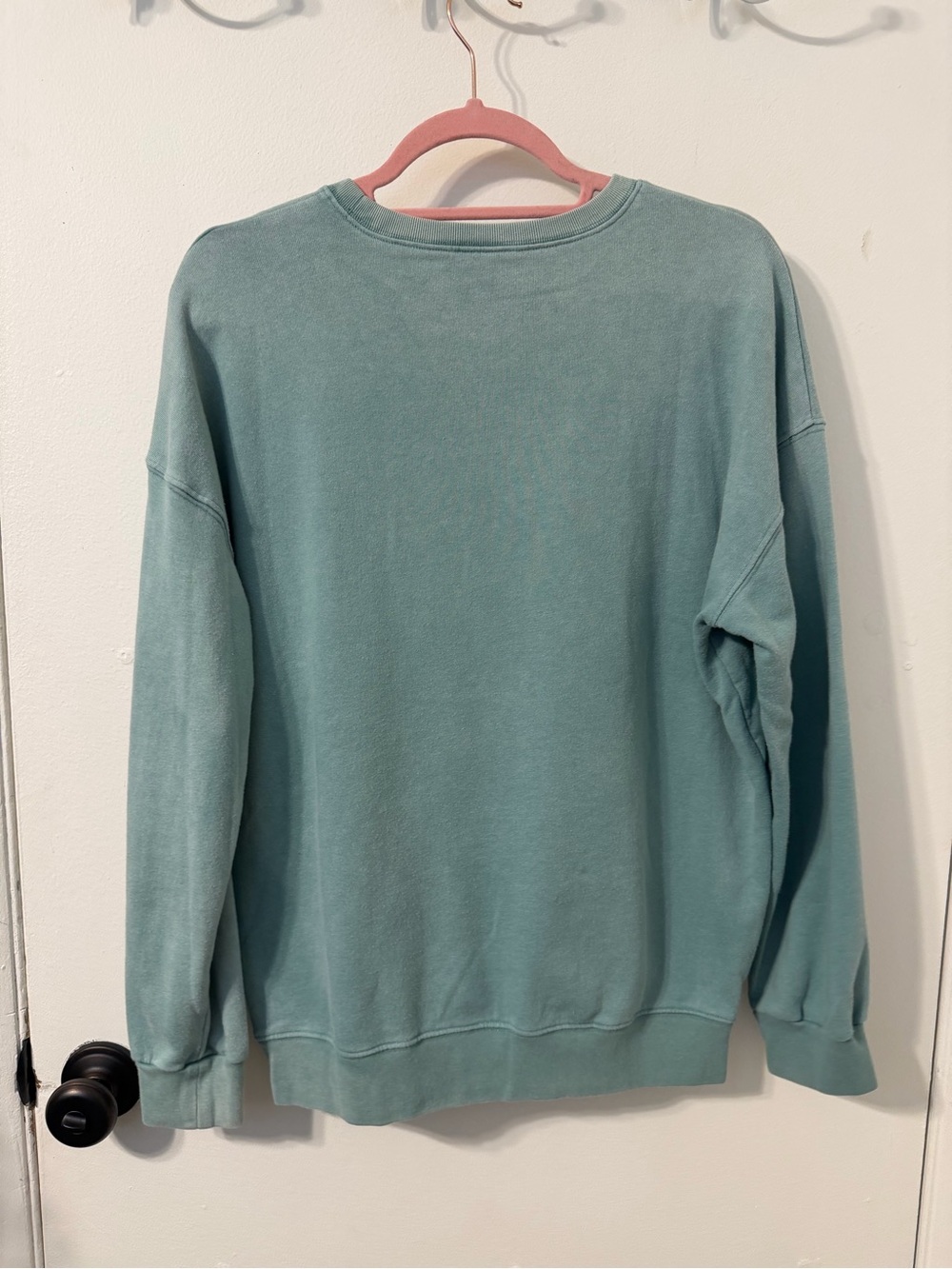 Full Tilt Essentials Women’s Oversized Crewneck Sweatshirt - Picture 2 of 3